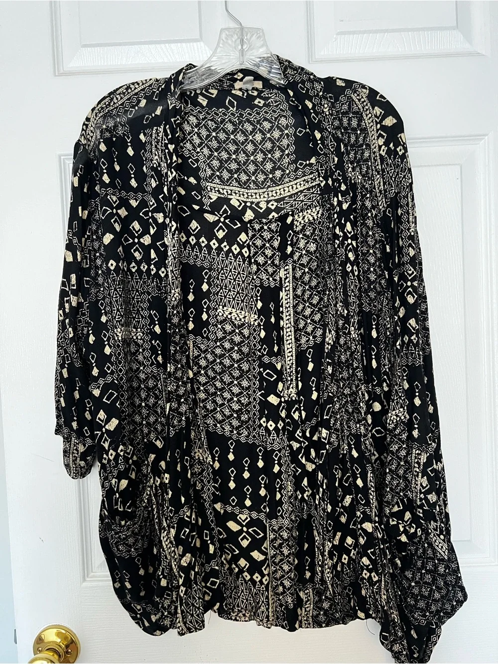 Black & Cream Geometric Pattern Lightweight kimono